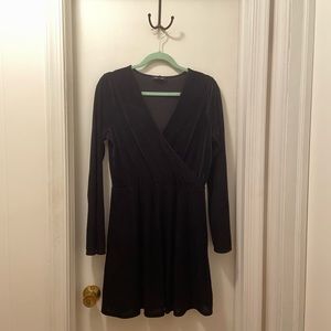 Black faux wrap ribbed velvet dress Large